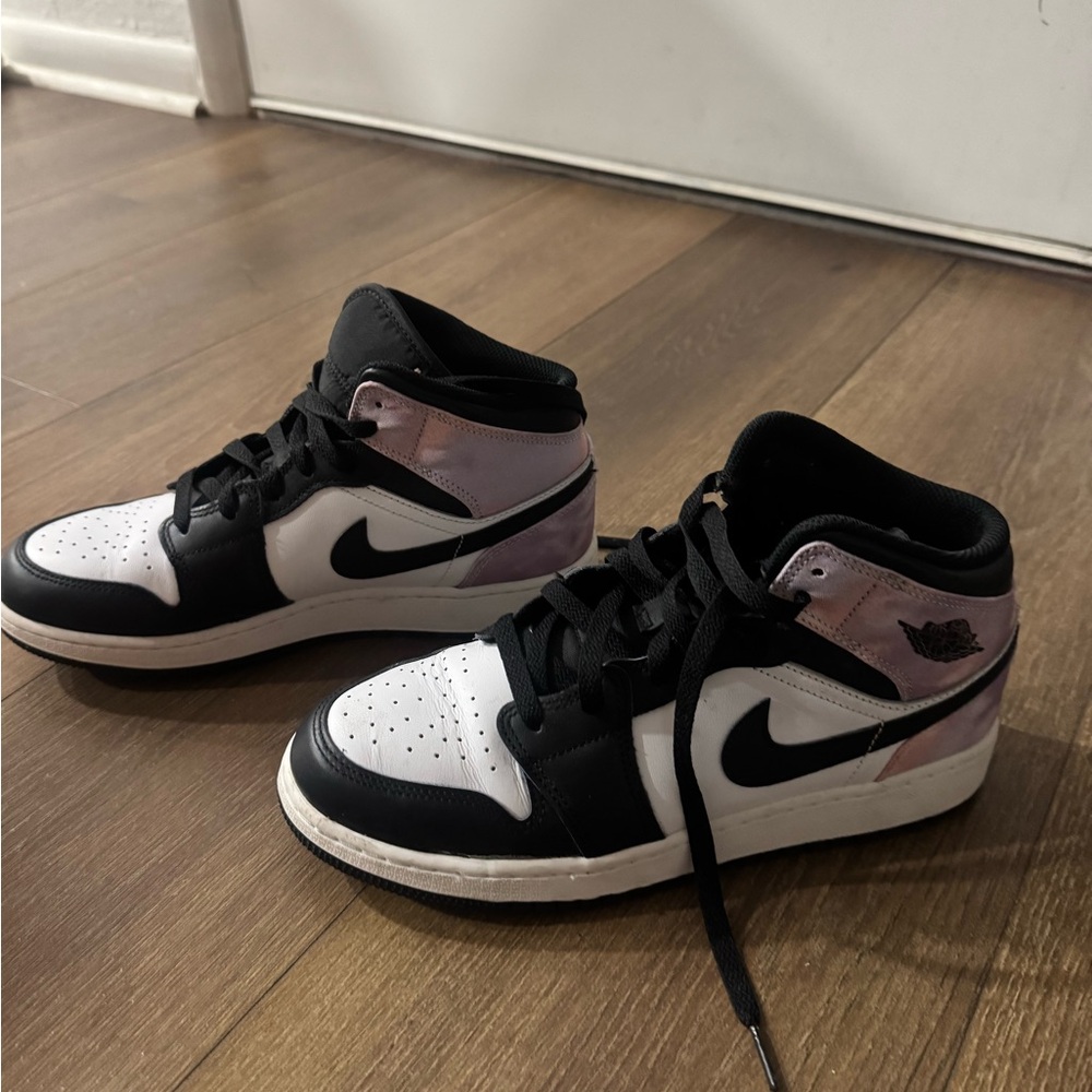 Jordan 1 Mid SE Zen Master